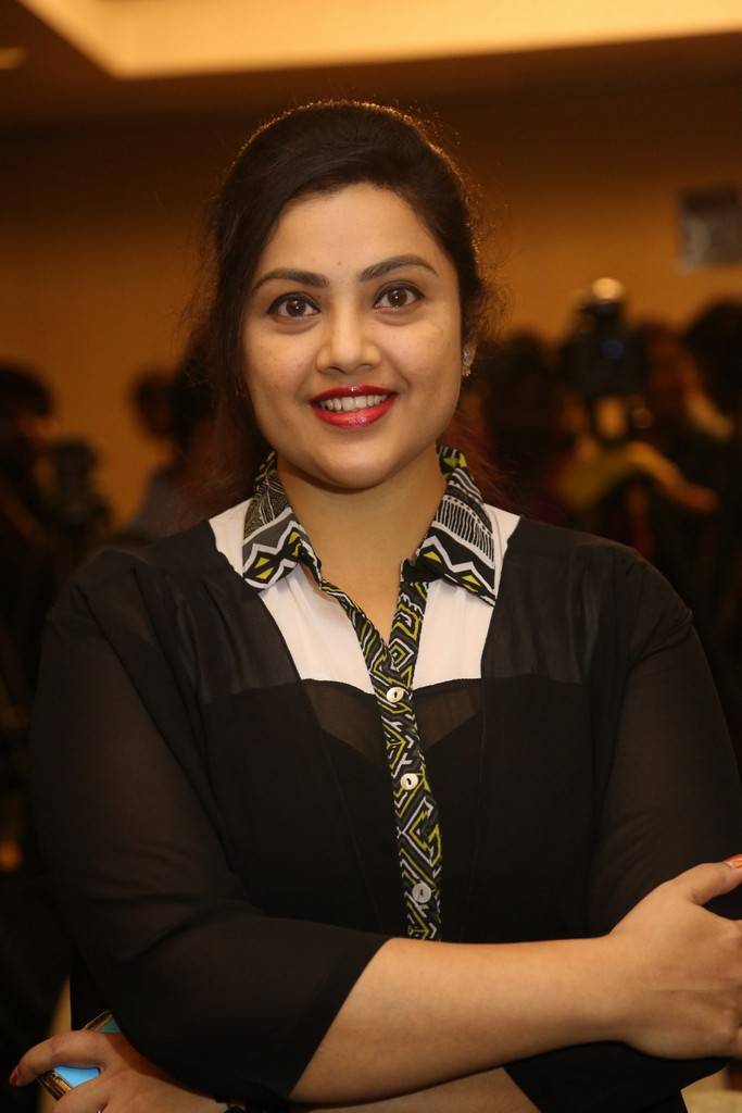 Meena Stills At TSR TV9 Awards In Black Dress