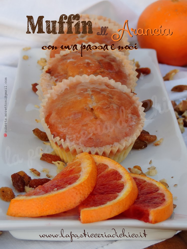 muffin all'arancia con uva passa e noci