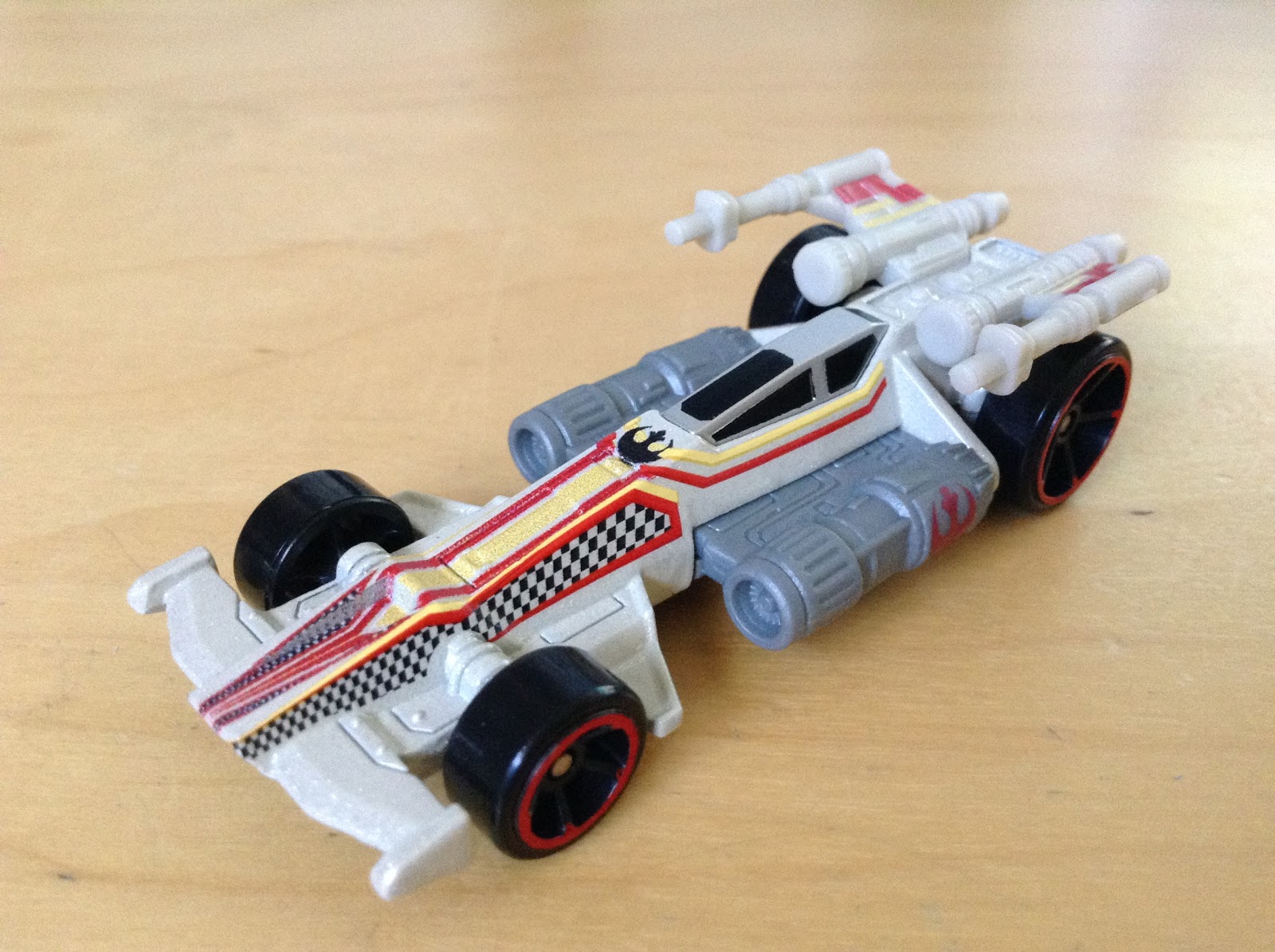 JULIAN'S HOT WHEELS BLOG XWing Fighter (Star Wars Carships)