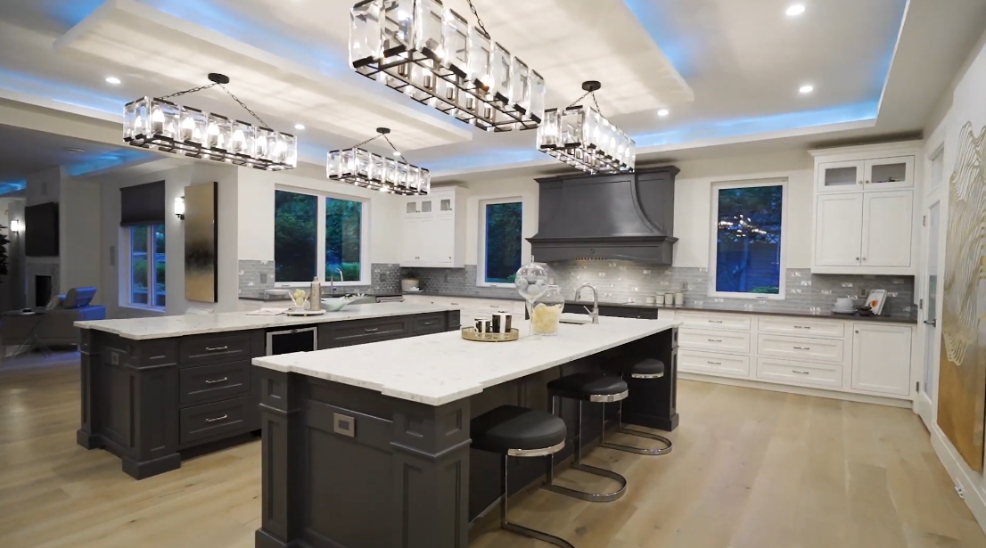 58 Interior Design Photos vs. 13988 34 Ave, Surrey, BC Luxury Mansion Tour