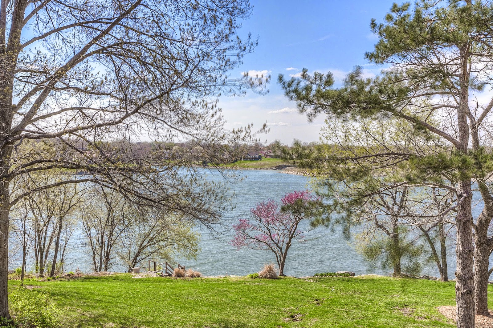 Lakewood Shores Lee's Summit Luxury Homes for Sale Lakewood Shores