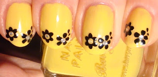 NOTD: black flowers