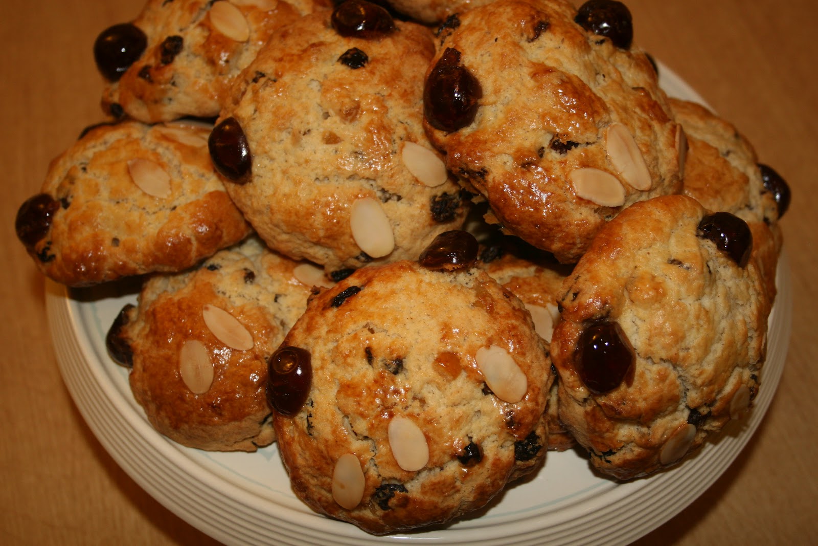 Miss Elizabeth's Baking Blog: Fat Rascals