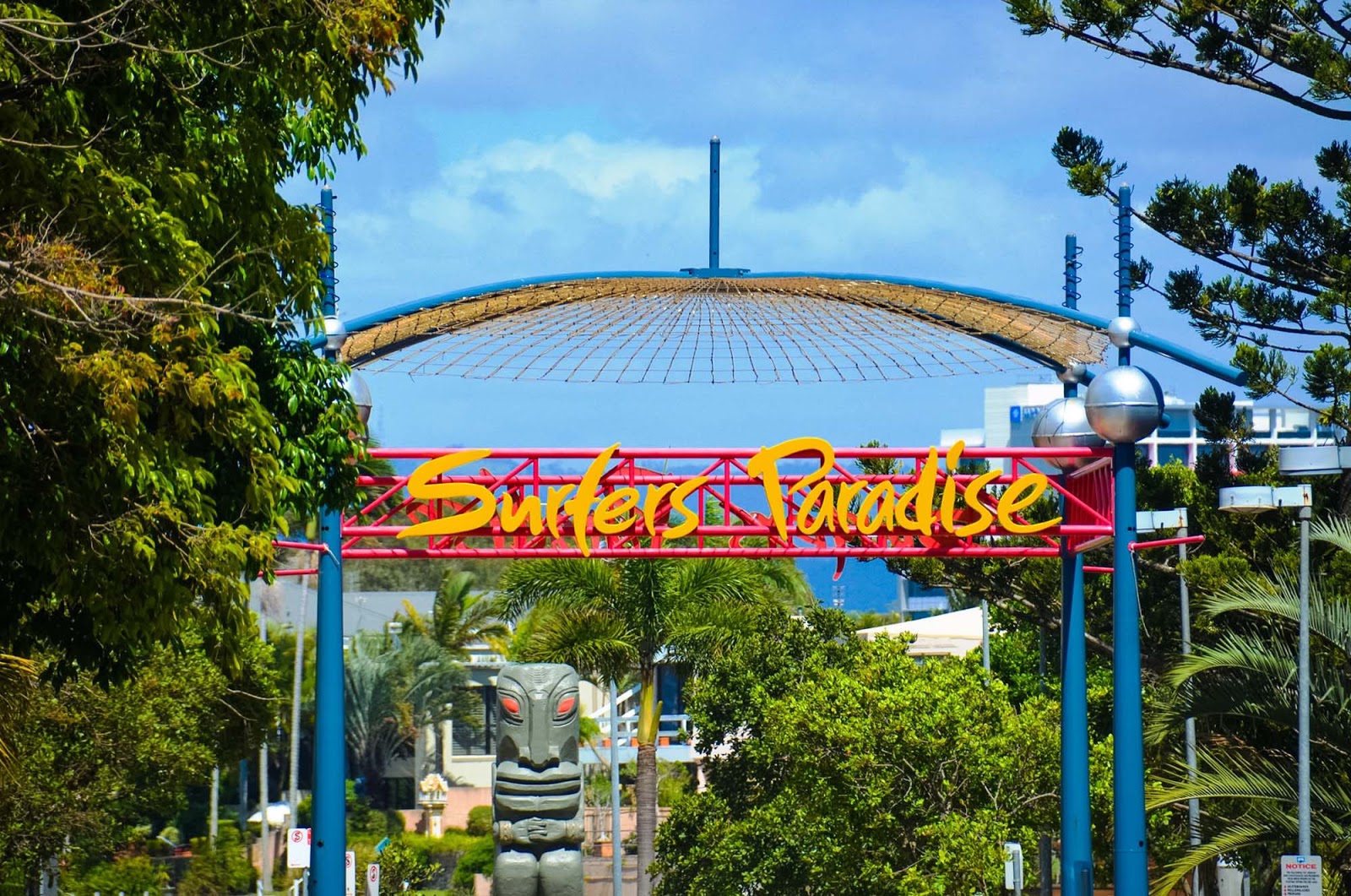 A Guide To The Best Gold Coast Theme Parks - Explore Shaw