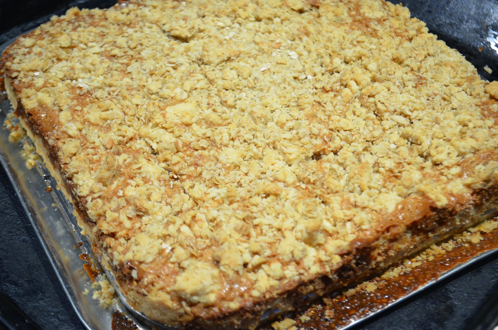 Песочный пирог с карамелью