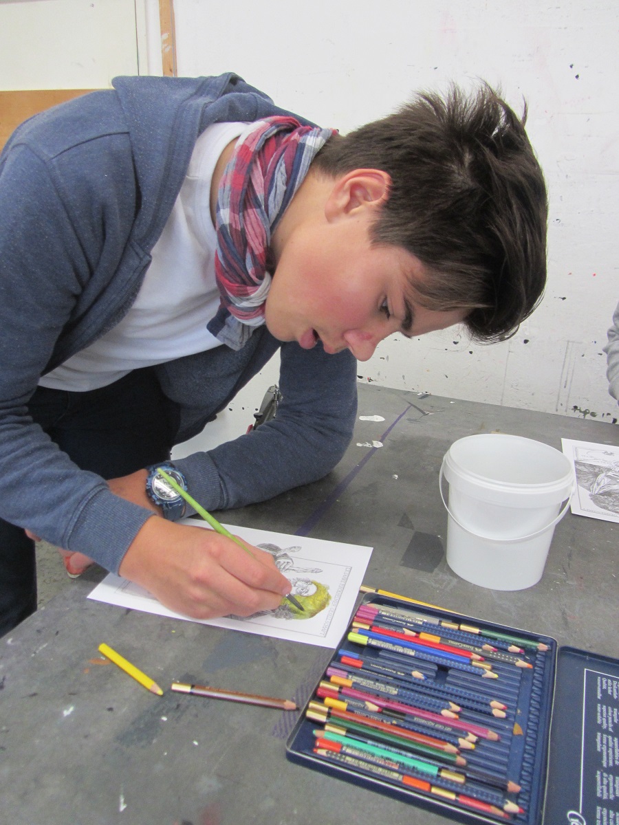 Euripideische Gestalten Auf Suditalischen Vasen