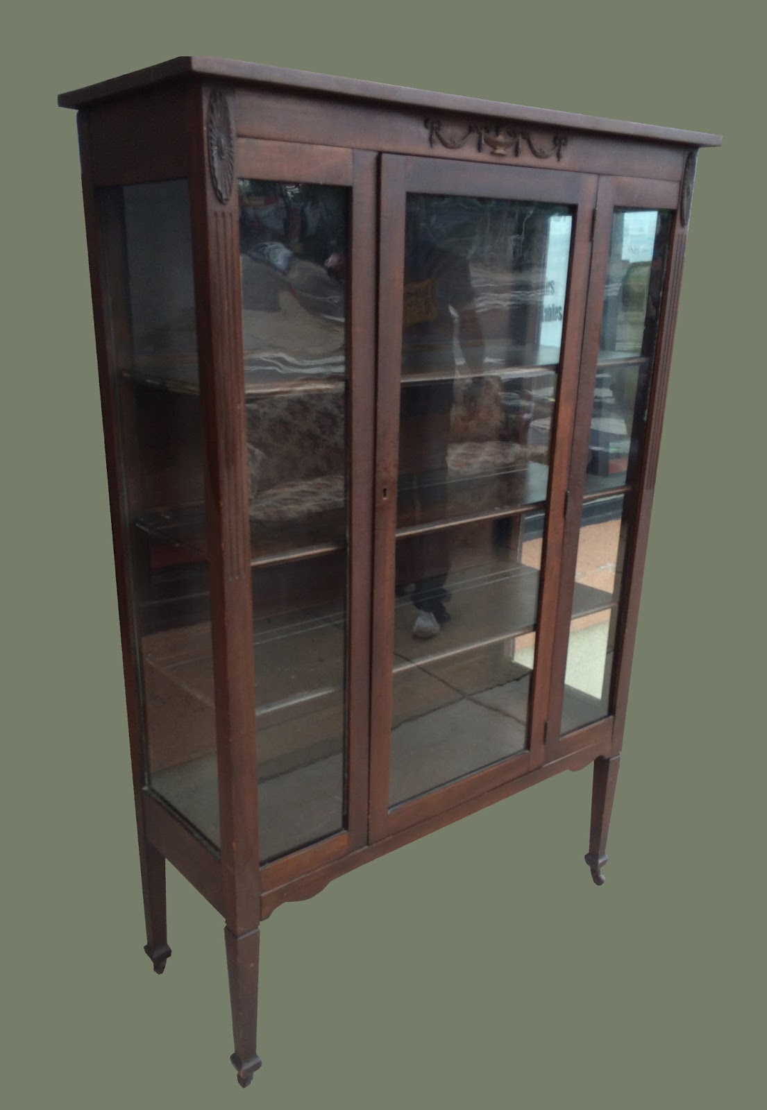 Uhuru Furniture & Collectibles Vintage 1930s Dark Wood China 195 SOLD