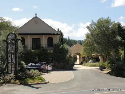 entry to The Madrones in Philo, California