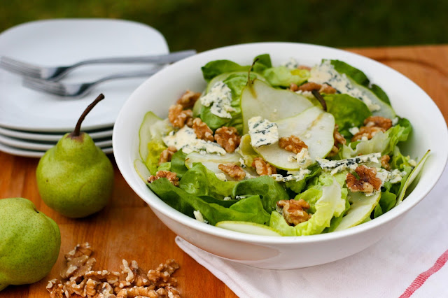 Pear, Walnut and Blue Cheese Salad Pear, Walnut and Blue Cheese Salad