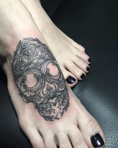 Este decorativos crânio