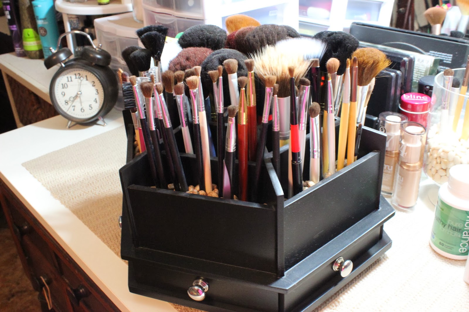 Makeup brush organization - Lori Renee'