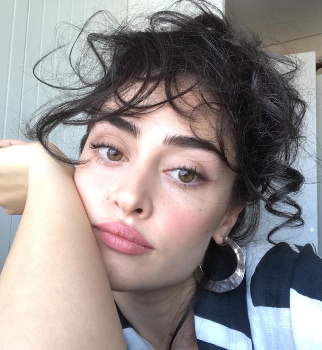 Esra Bilgic Biography Age Bra Size Family Boyfriend