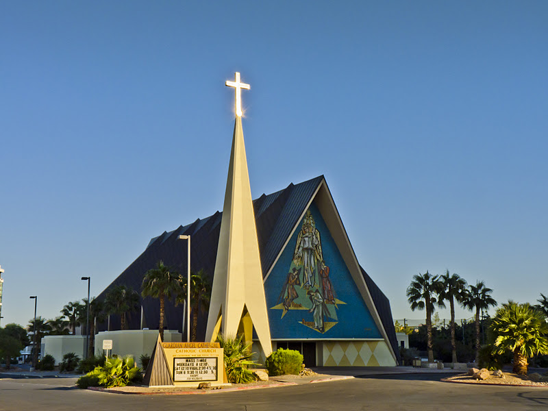 VegasImages A Cathedral On The Vegas Strip