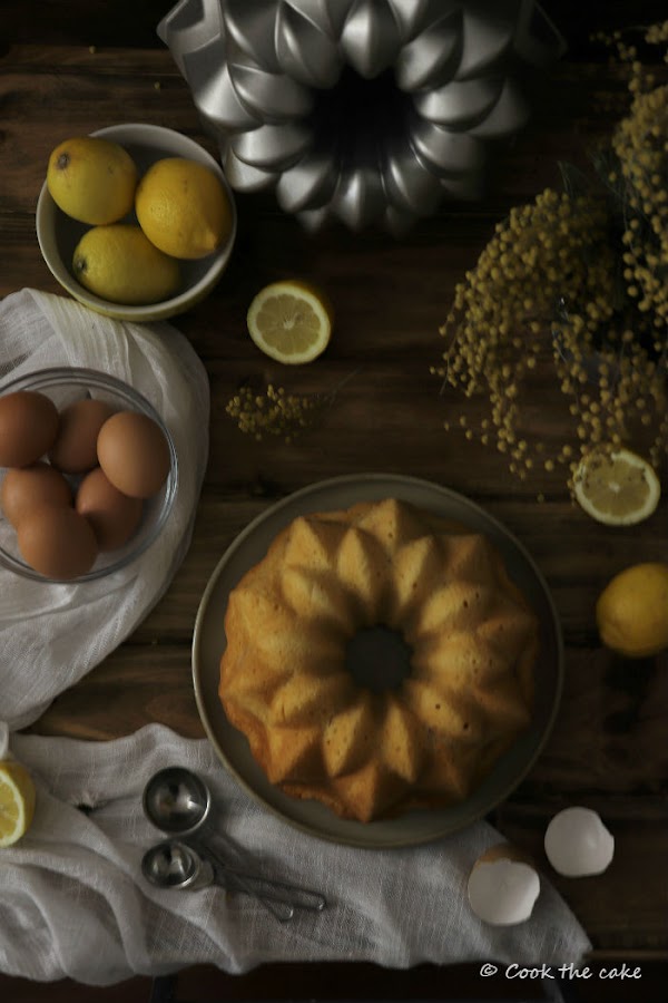 cream-lemon-and-raspberry-bundt-cake, bizcocho-de-nata (crema de leche)-limon-y-frambuesas