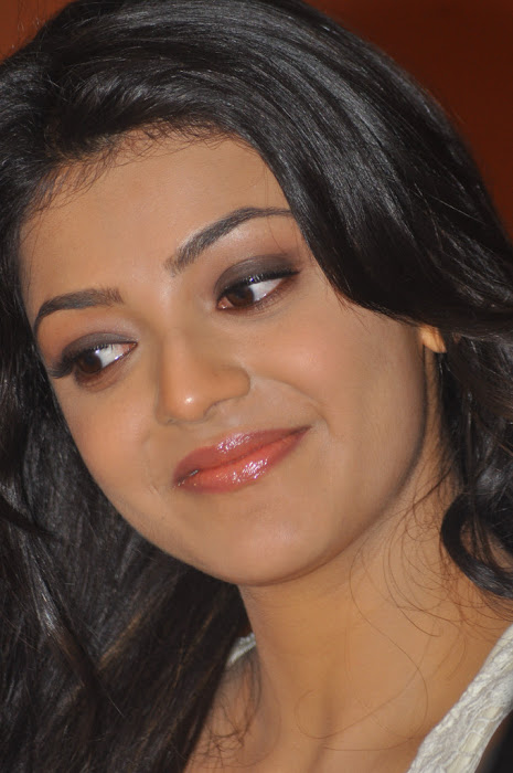 kajal agarwal new @ duplicate press meet actress pics