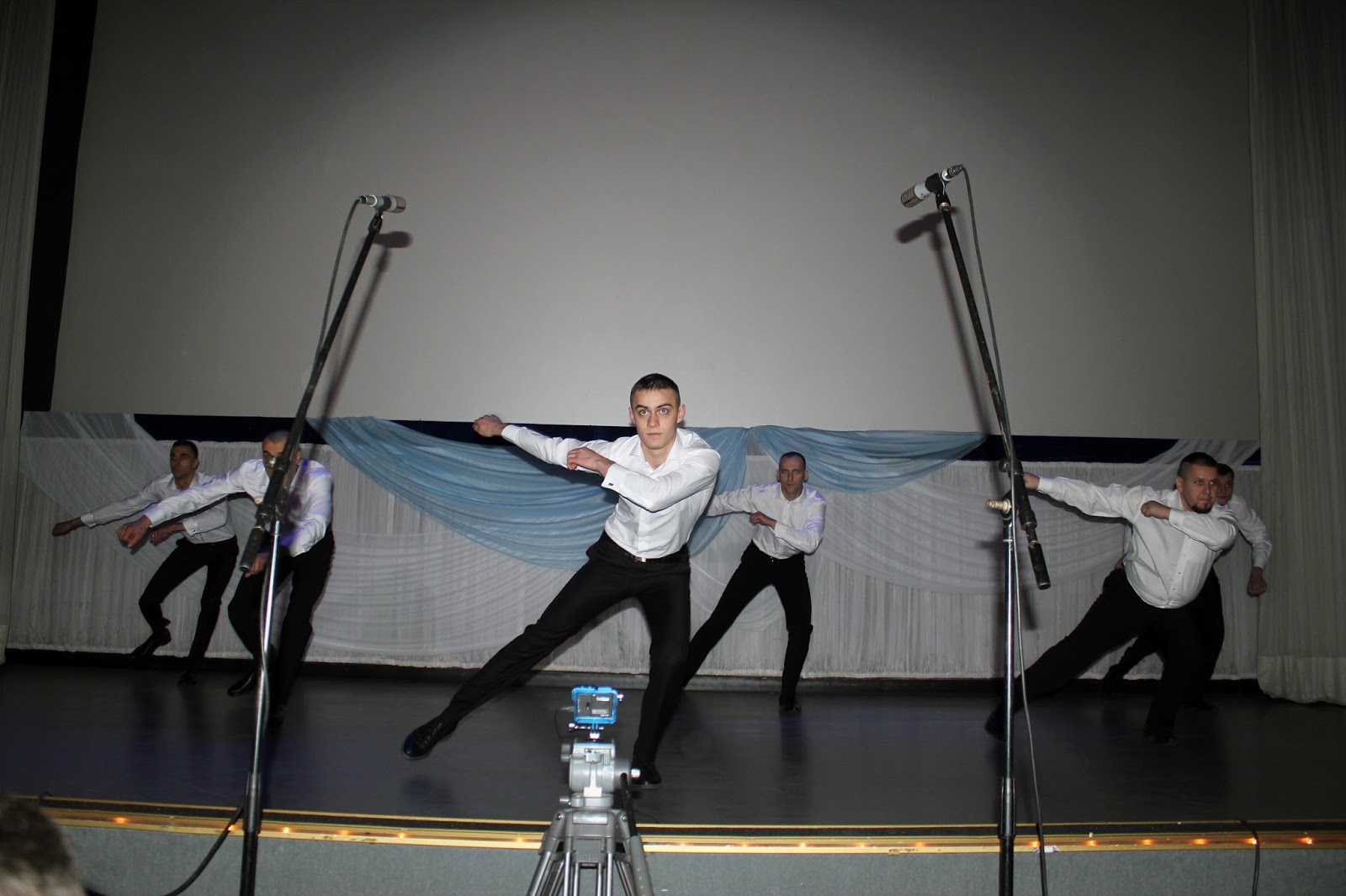 Хора спорт. Этюды на экзамен по актерскому мастерству. ПФД актерское мастерство. Педагоги по театралки Черноголовка мужчина 2020. ПФД актерское мастерство примеры.