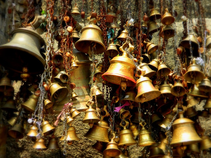 Radhe Maa Significance of Bells in Temples