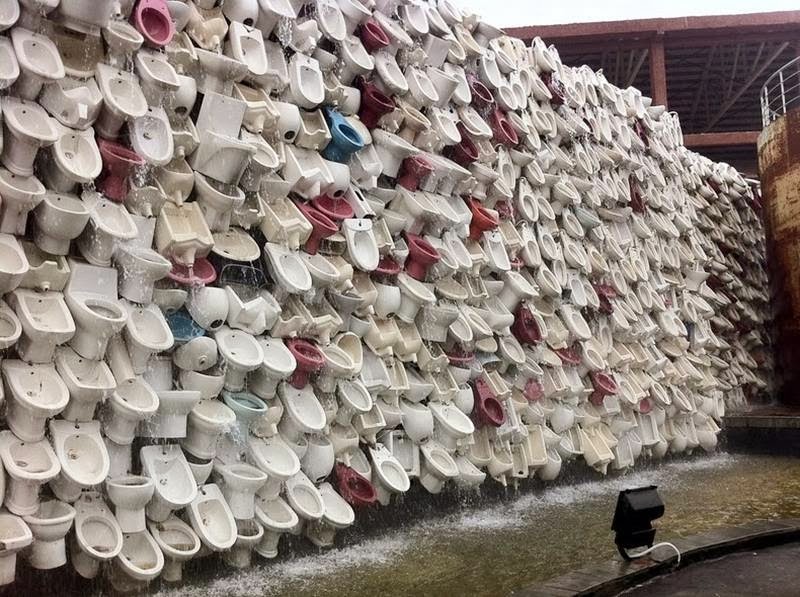 Mail2Day A Waterfall Built out of Recycled Toilets (12 pics)