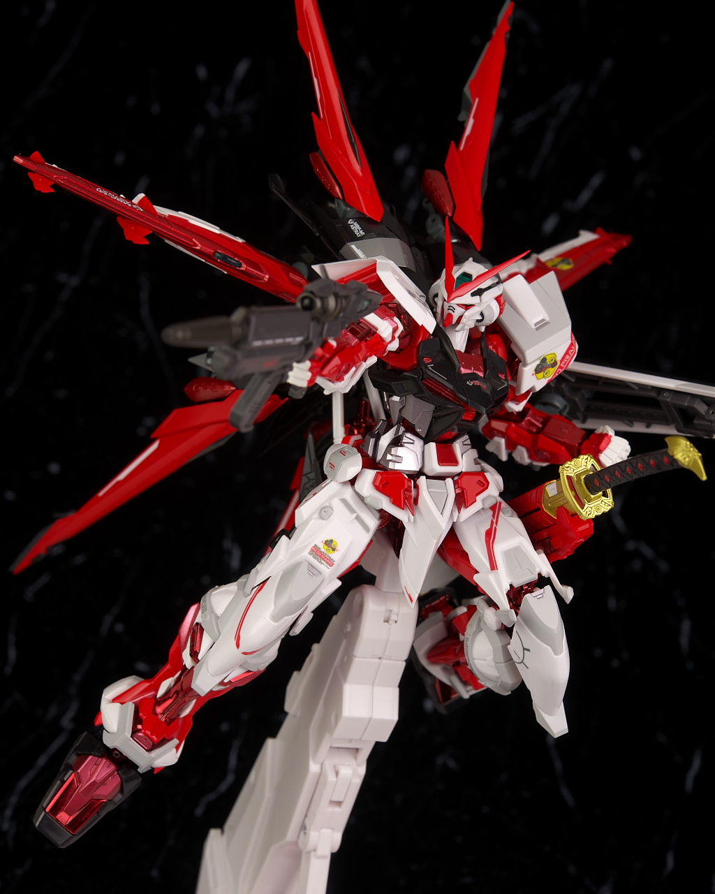 GUNDAM GUY: METAL BUILD Gundam Astray Red Frame + Flight Unit Option ...