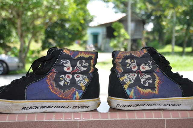 vans x kiss