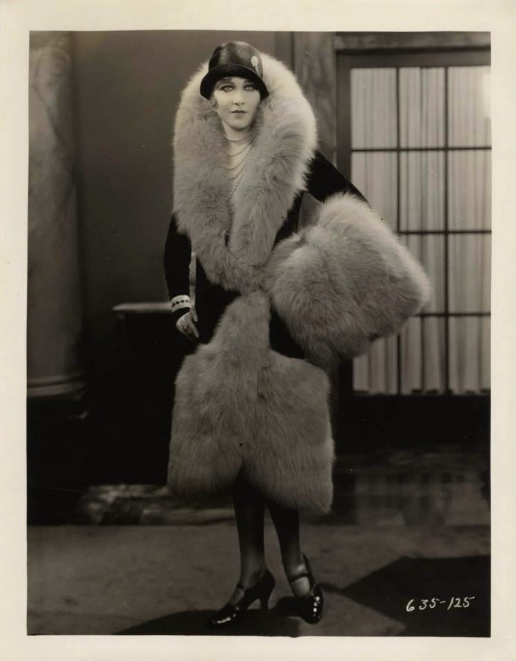 Fashions%2Bfor%2BWomen%2C%2B1927%2B%287%29.jpg