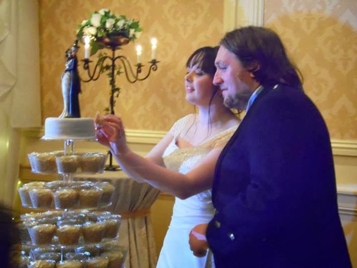 Lisa Ree Lisa Ree plans a Wedding
