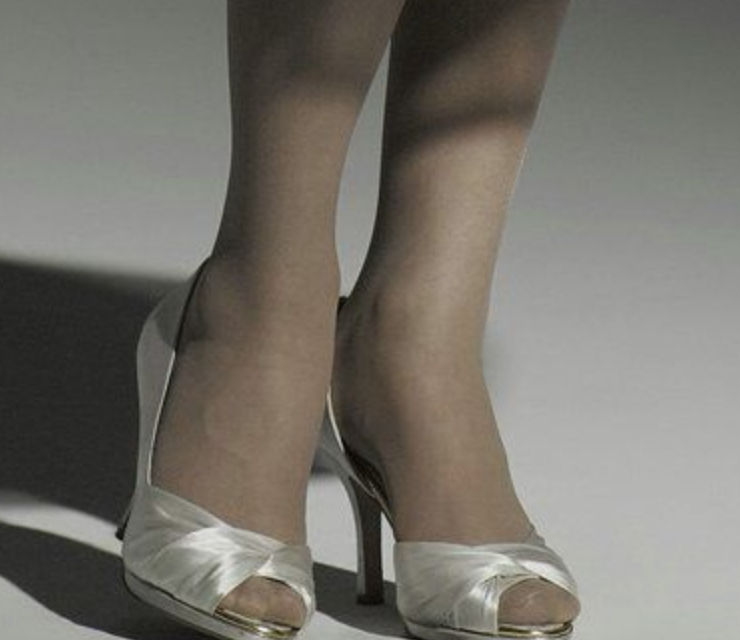 Margot Robbie`s Legs and Feet in Tights 10