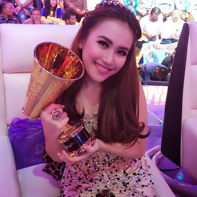 PROFIL JURI KDI 2015, AYU TING-TING SI GEBOY MUJAER | Ruri Musik