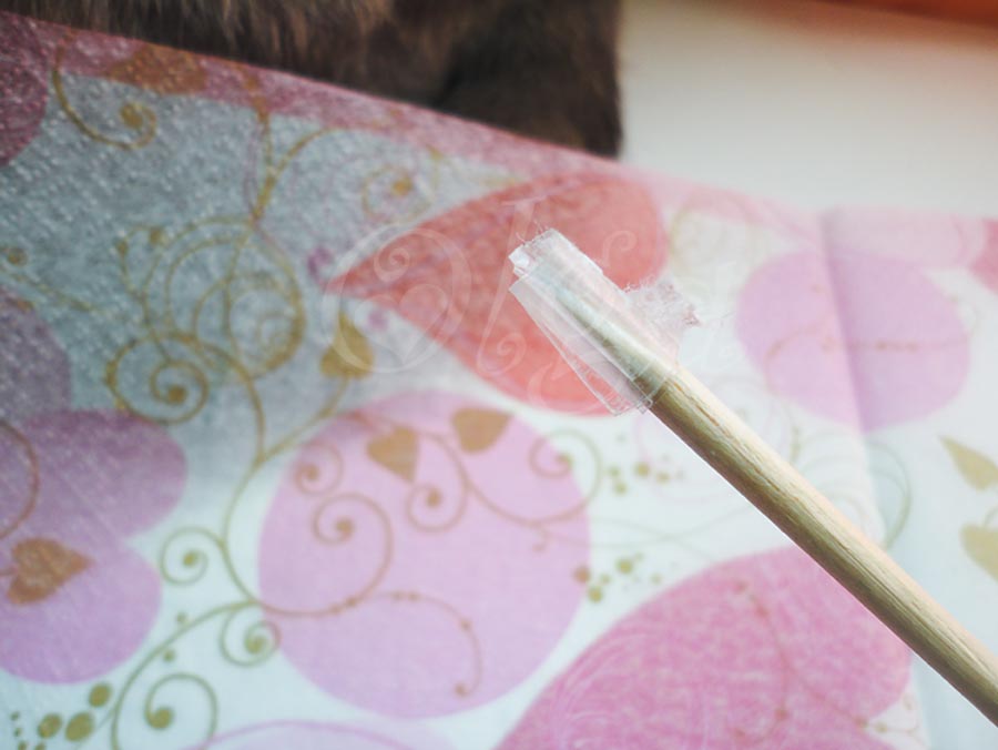 como-hacer-papel-scrap-con-servilletas.diy-homemade-scrapbooking-paper-napkin