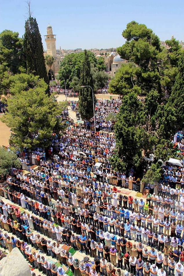 Masya Allah&hellip; Suasana Jumat Ketiga Ramadhan di Masjid AlAqsa