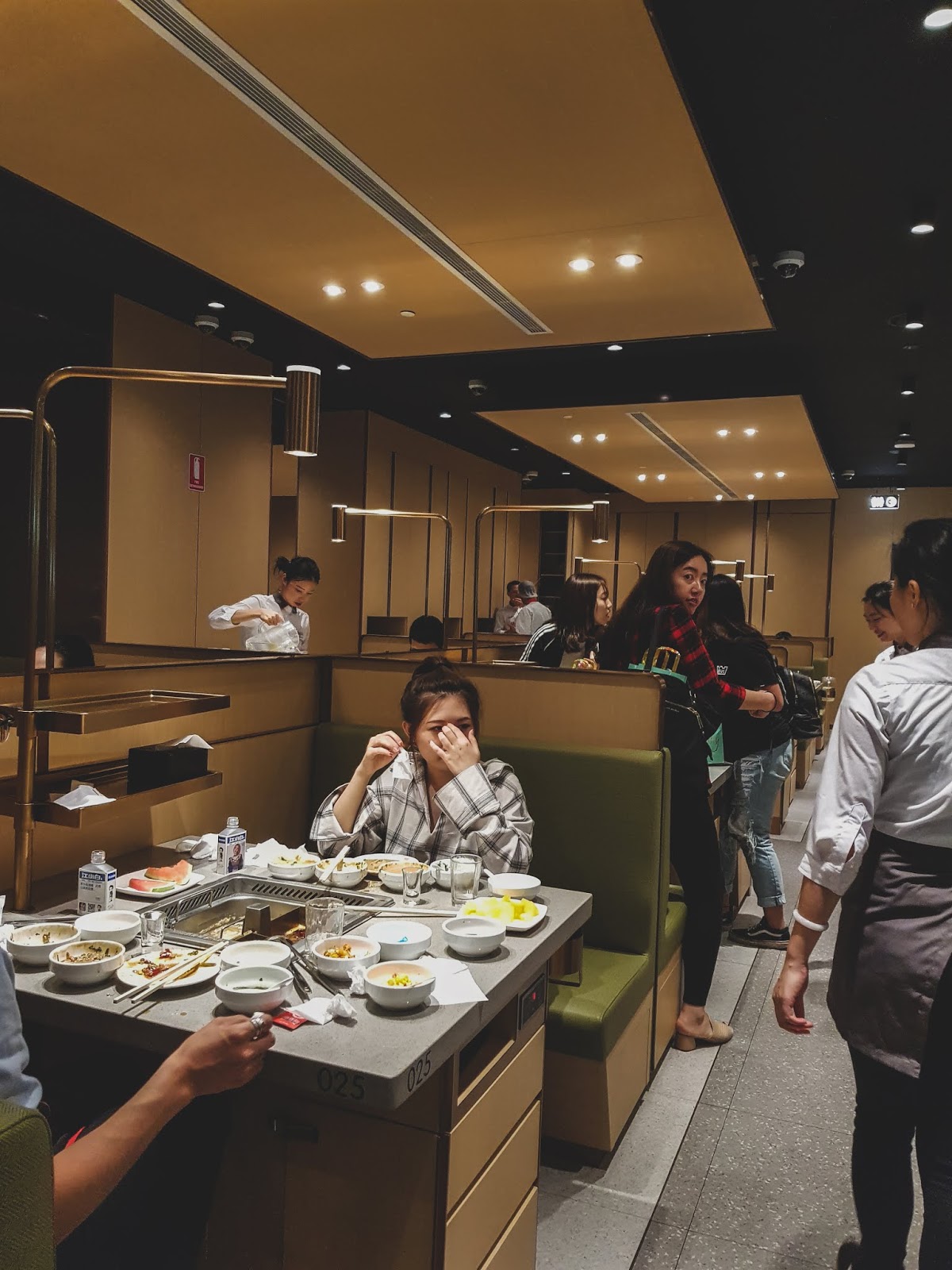 Haidilao Hotpot in Chatswood, Sydney 悉尼海底捞