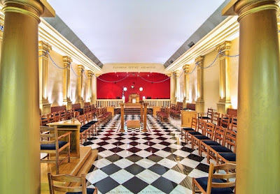 Στα άδυτα των τεκτονικών Μεγάρων της Μασονικής Στοάς σε Αθήνα, Ελευσίνα και Πειραιά  