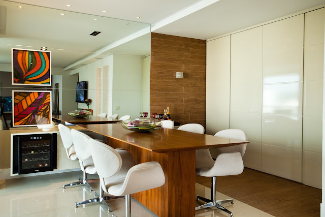 Cores bem dosadas no apartamento decorado em alto astral. Blog Achados de Decoração