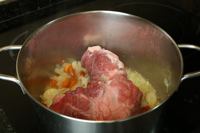 Preparación de carne mechada a la andaluza