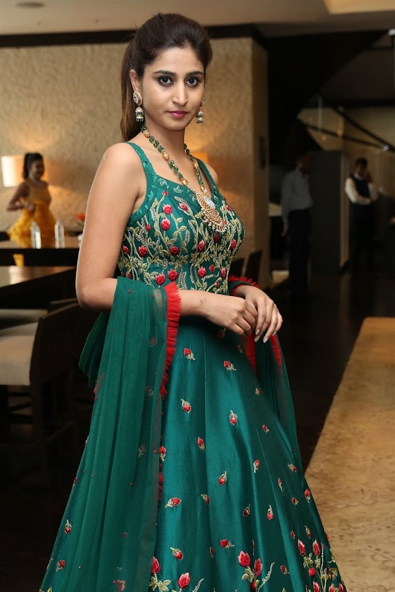 Varshini Sounderajan