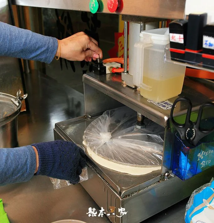 爆漿炸蛋蔥餅|潘家花蓮炸蛋蔥餅