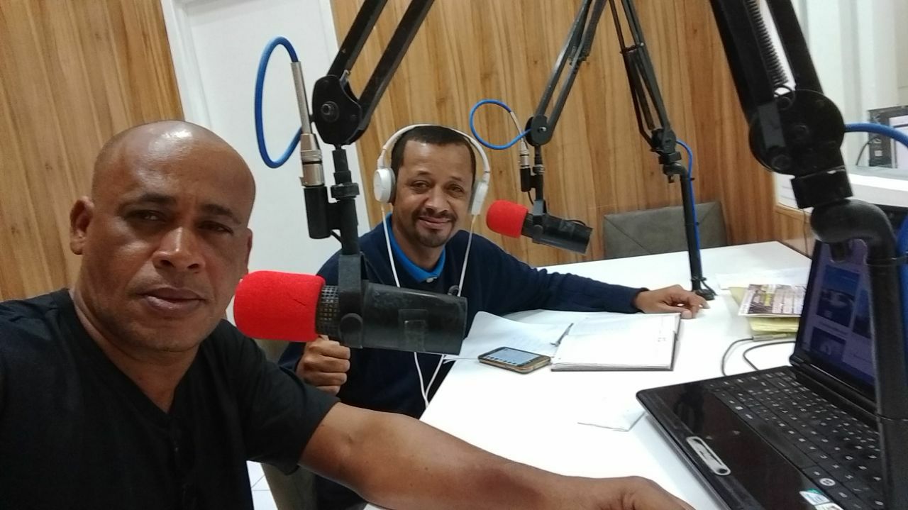 Ouça Marcelo Santos e Hélio Fonseca