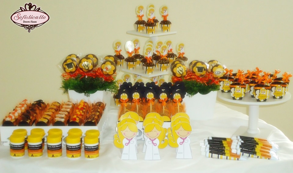Sofisticatto Doces Finos: Mesa de Formatura Personalizada