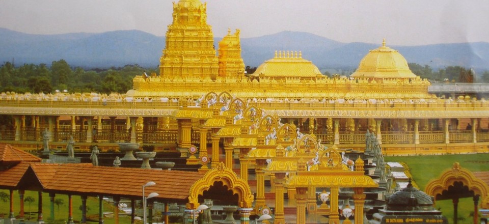 Vellore Golden Temple Pictures vellore-sri-lakshmi-narayani-golden-temple-full-information-travel