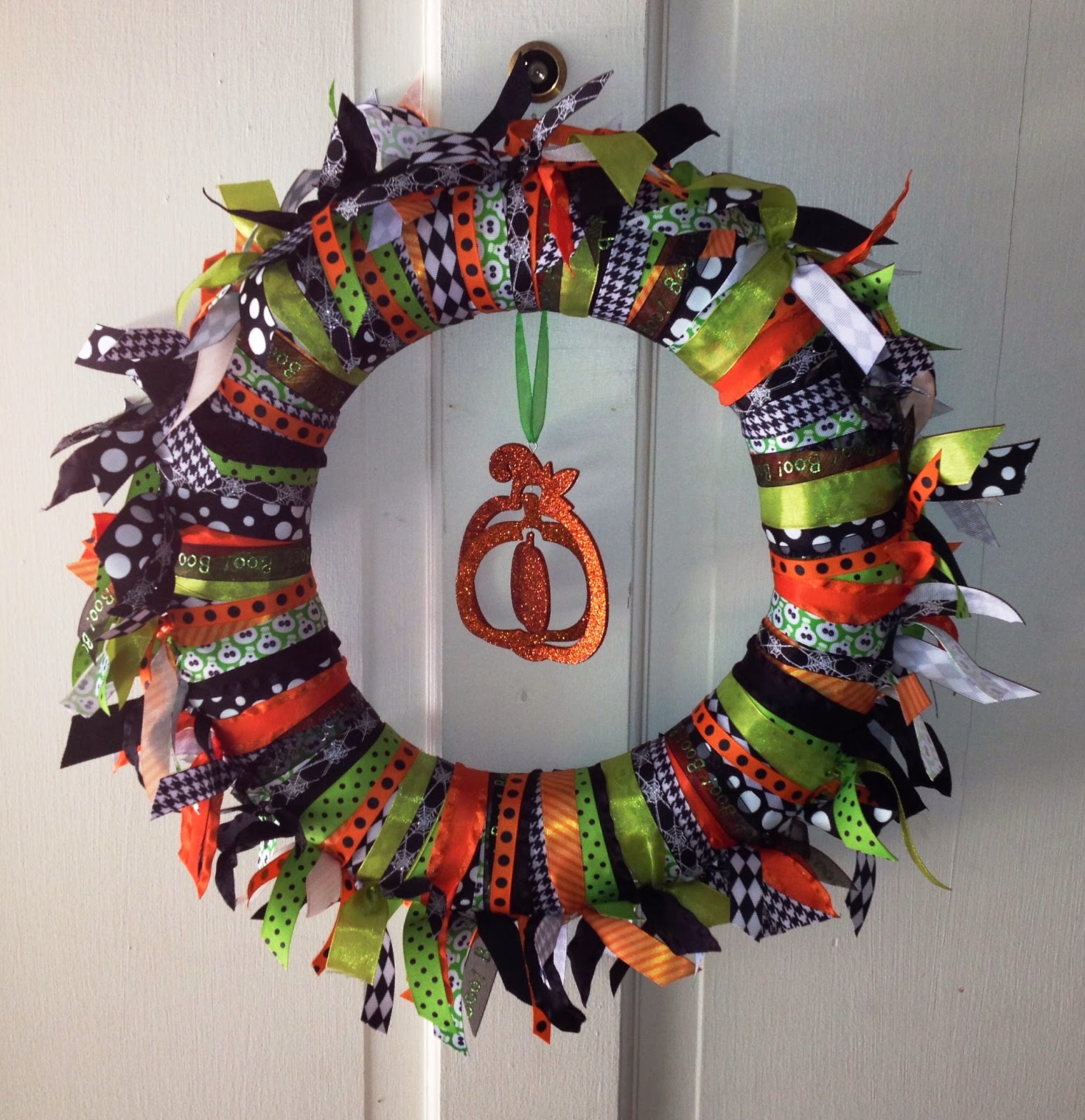ribbon tie wreath
