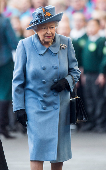 Royal Family Around the World: Queen Elizabeth II Visits Kingston Upon ...