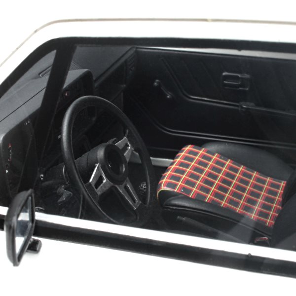 1:43! (e altro): dal 1° agosto la volkswagen golf gti mk.i di ... Vetrinetta espositiva per modellismo in scala