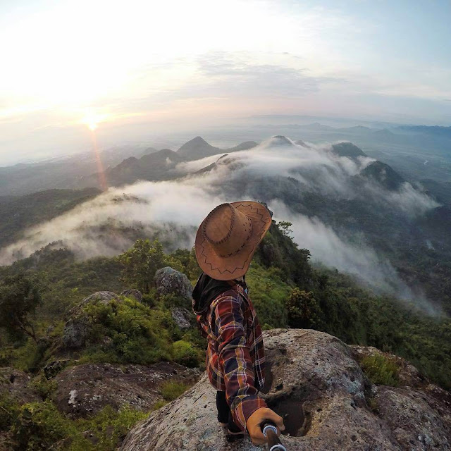 bukit cumbri foto bukit cumbri wonogiri