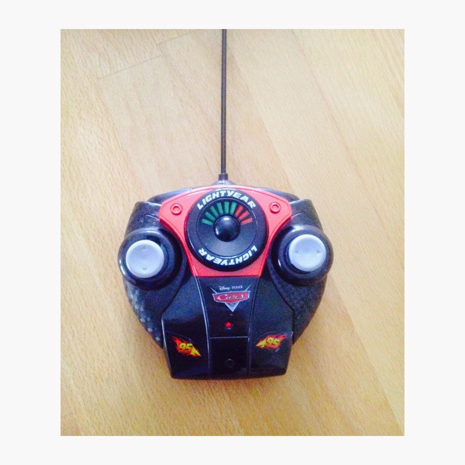 Voiture t?�l?�command?�e Cars [H?�ros d'enfant #2]