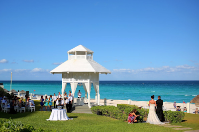 Top Ten Do’s And Don’t’s For Planning a Flawless Destination Wedding! Top Ten Do’s And Don’t’s For Planning a Flawless Destination Wedding!