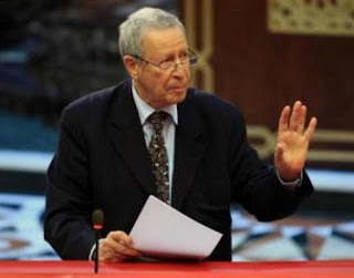 أيها الطلبة المتدربون لا تحلموا بالتوظيف في القطاع العمومي...اكتشف السبب !!!