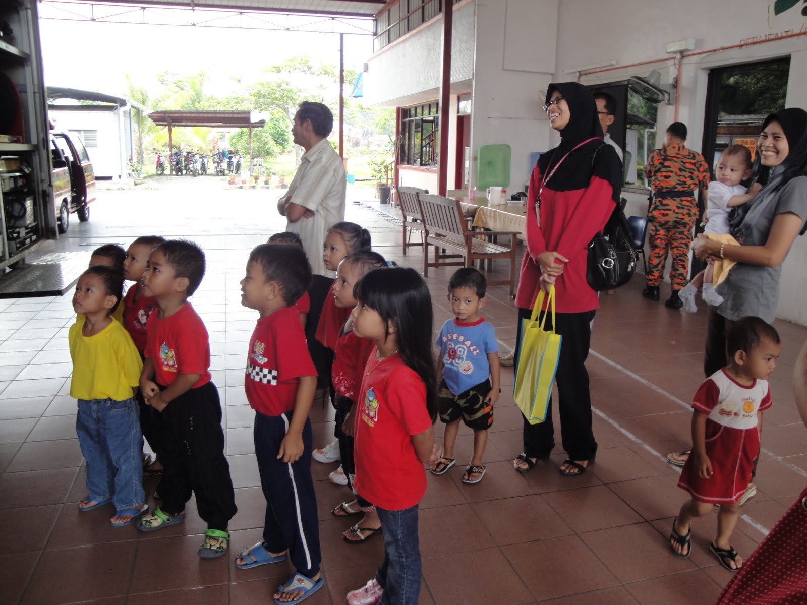 PUSAT ANAK PERMATA NEGARA FELDA RAJA ALIAS: -OKT- LaWaTaN Ke BaLai ...