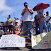Damnificados bloquean carreteras en Guerrero
