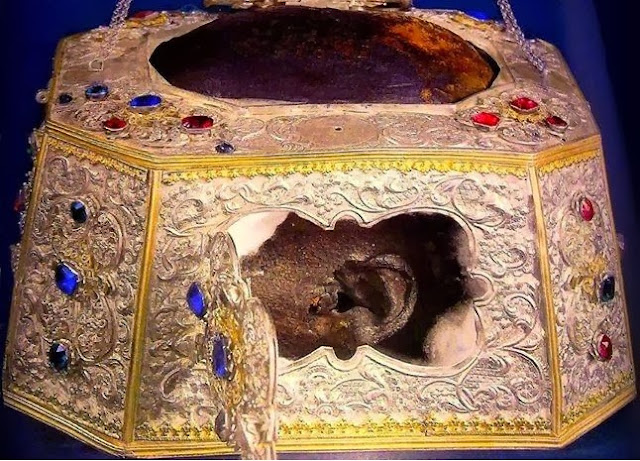 Που βρίσκονται τα λείψανα του Αγίου Ιωάννου του Χρυσοστόμου σήμερα ...