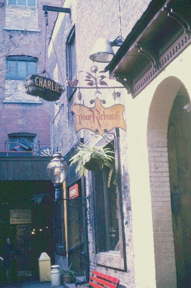 The Digital Research Library of Illinois History Journal™ The Old